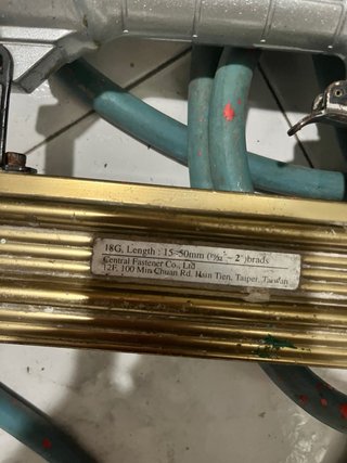 Pistola Clavar Neumática + Manguera