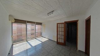 Piso en venta en San Roc - El Remei en Badalona