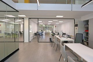 Local comercial en venta en Gavarra en Cornellà de Llobregat
