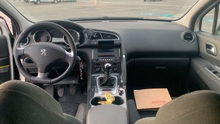 Peugeot 3008 2015