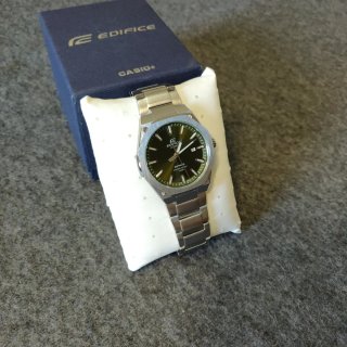 Reloj Casio Edifice Esfera Verde