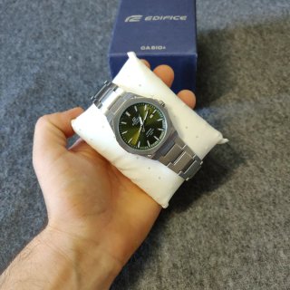 Reloj Casio Edifice Esfera Verde