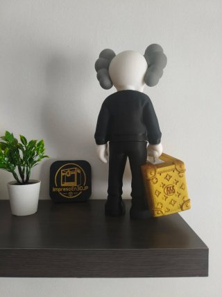 Figura KAWS x Louis Vuitton 30cm