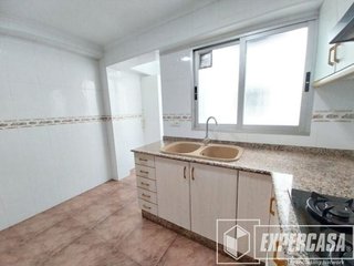 Piso en venta en Riba-roja de Túria