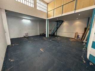 Local comercial en venta en Benalúa en Alicante