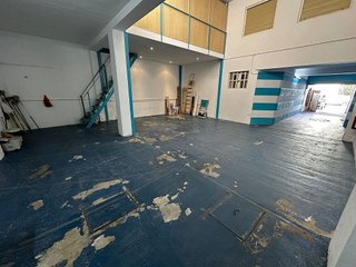 Local comercial en venta en Benalúa en Alicante
