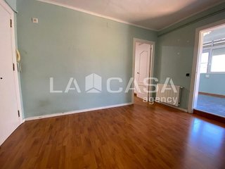 Piso en venta en Riu en Santa Coloma de Gramanet