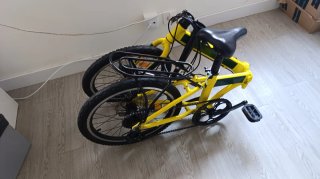 Bicicleta Plegable Amarilla en buen estado