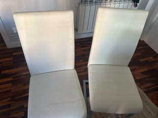 4 Sedie moderne bianche imbottite