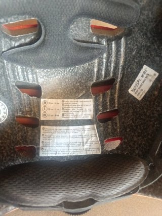 Casco Bestial Wolf Rojo Patinete