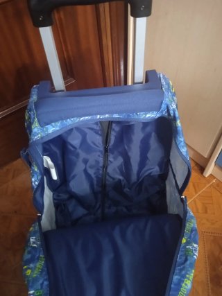 Mochila escolar con ruedas para niño