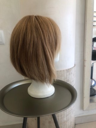 Peluca pelo natural rubio
