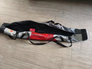 Esquís Volkl Tiger Völkl con bastones y bolsa