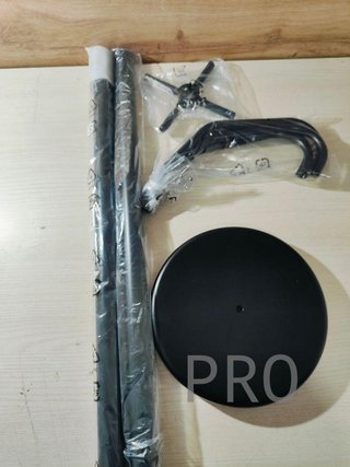 Perchero de pie para sombreros - Amazon Basics
