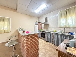 Edificio en venta en Caspe