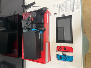 Nintendo Switch Azul y Rojo