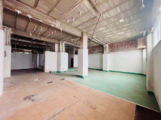 Local comercial en venta en San Juan en Pamplona