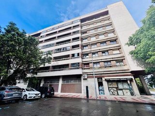 Local comercial en venta en San Juan en Pamplona