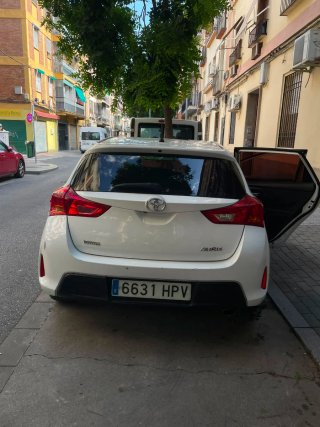 Toyota Auris 2013