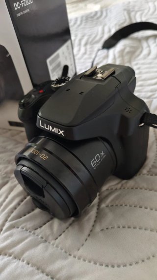 Cámara Panasonic Lumix DC FZ82D