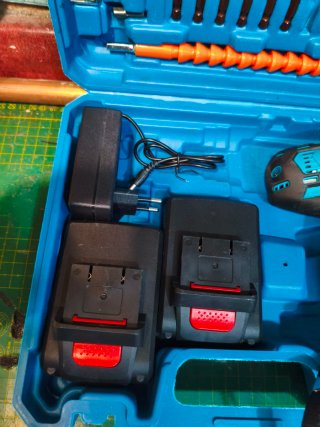 Taladro Percutor Inalámbrico 21V. Baterías lithiun
