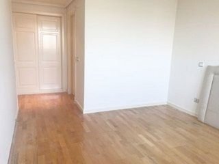 Ático en alquiler en Valdemarín en Madrid