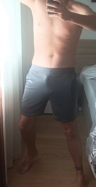 Pantalones cortos gris