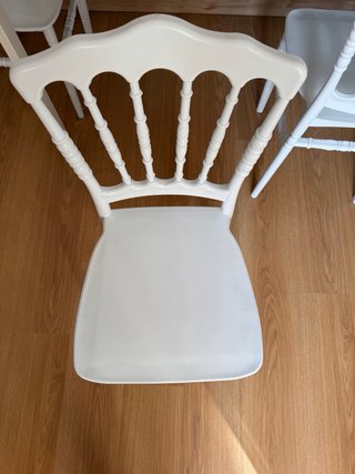 Mesa de comedor blanca