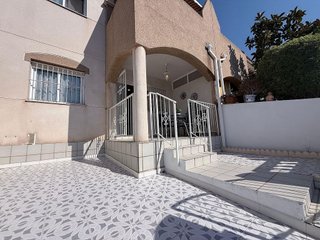 Casa adosada en venta en Nueva Torrevieja - Aguas Nuevas en Torrevieja