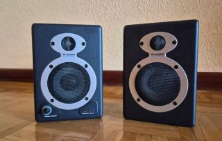 Altavoces M-Audio StudioPro 3 escritorio