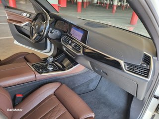 BMW X5 M50d