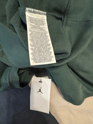 Sudadera Jordan Verde Talla XL con etiquetas