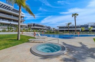 Piso en alquiler en La Siesta - El Salado - Torreta en Torrevieja