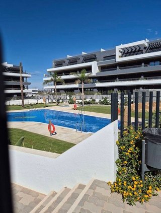 Piso en alquiler en La Siesta - El Salado - Torreta en Torrevieja