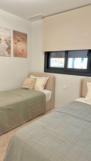 Piso en alquiler en La Siesta - El Salado - Torreta en Torrevieja