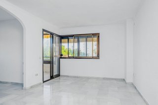 Piso en venta en La Carihuela en Torremolinos