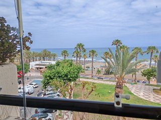 Piso en venta en La Carihuela en Torremolinos