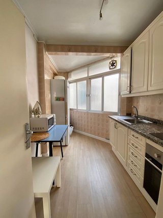 Piso en alquiler en Tres Huertas - El Torrejón - El Cerezo en Sevilla