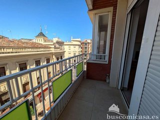 Ático en alquiler en Linares