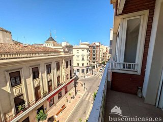 Ático en alquiler en Linares