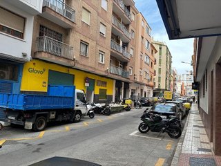 Local comercial en venta en Gamarra - La Trinidad en Málaga