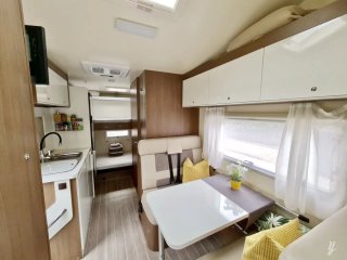 AUTOCARAVANA.Ford continental 2019