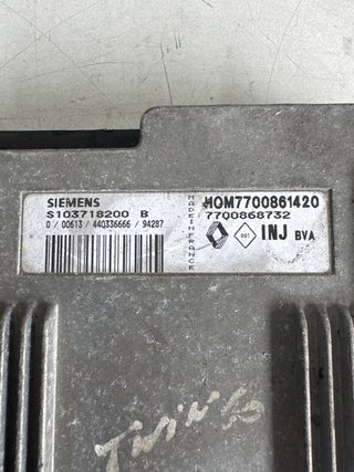 Centralita Motor Renault Twingo : 7700861420
