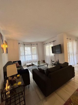 Piso en alquiler en Los Naranjos - Las Brisas en Marbella