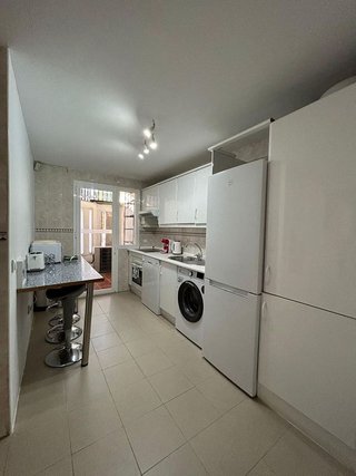Piso en alquiler en Los Naranjos - Las Brisas en Marbella