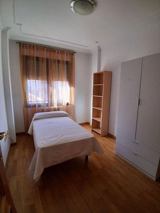 Piso en venta en Feria en Albacete
