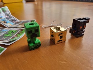 Minecraft CUBO Kinder Sorpresa 2026