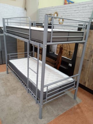 Litera individual con colchones