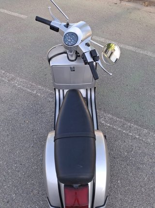 vespa px 200  año 2002