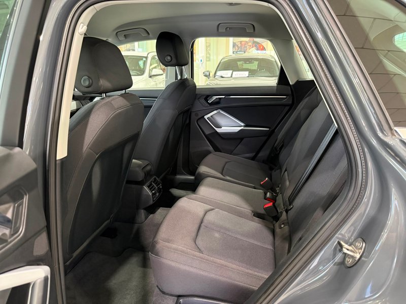 Audi Q3 Advanced 35 TDI 2023, foto 11
